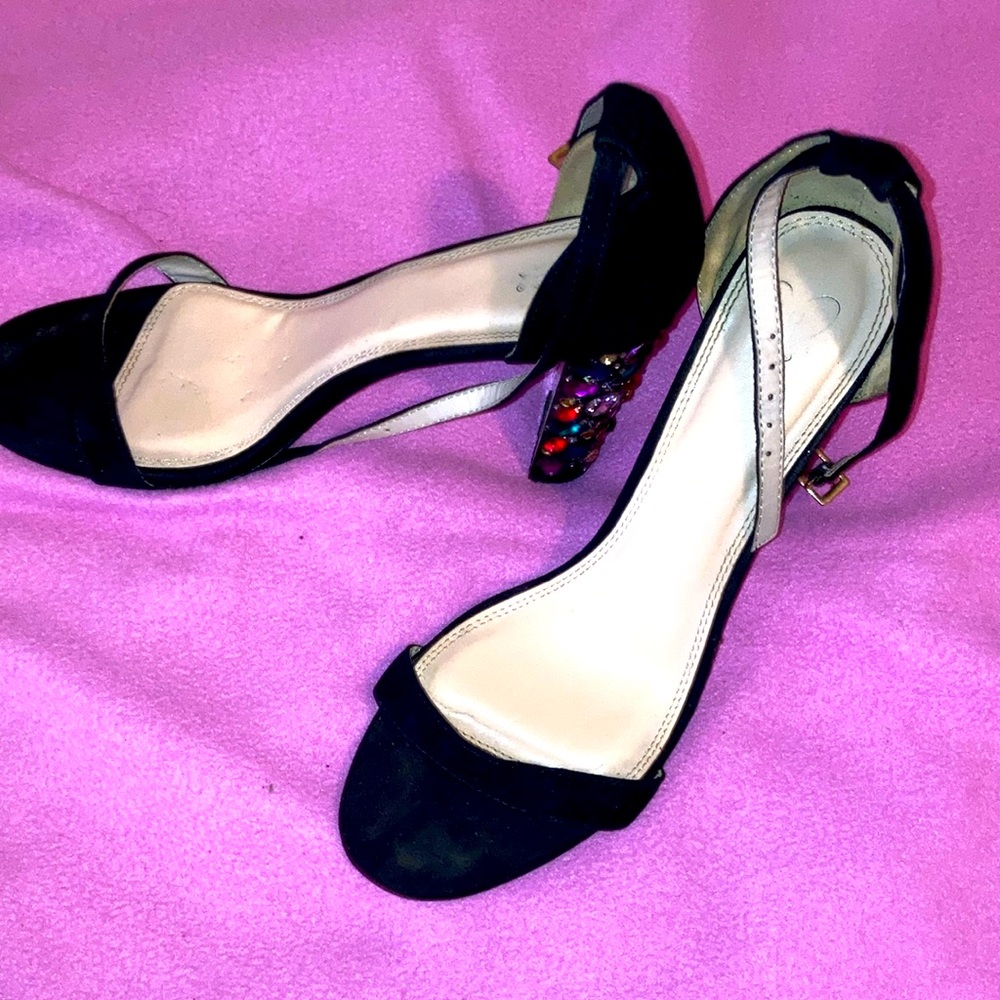 Elegant Black Heels with Multicolor Accents